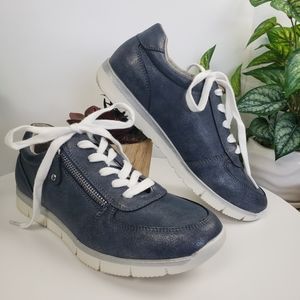 G. C. Sneaker Navy White Palmer Silver Zipper Grip Soles NWOT
